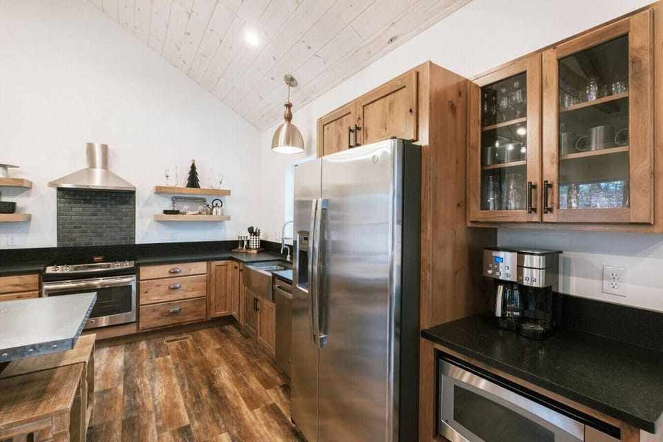 Chalet (2 Bedrooms) | Interior