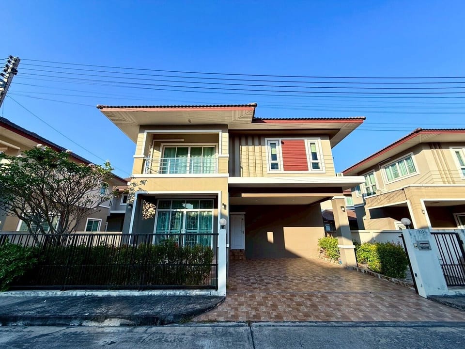 Classic House, Air conditioning | Exterior