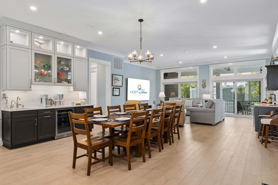 Open concept throughout the main level