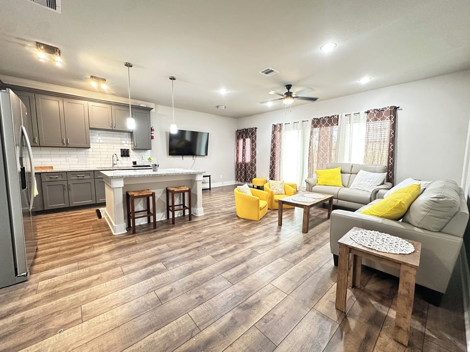 Open floor plan and spacious 2nd living area - B Unit
