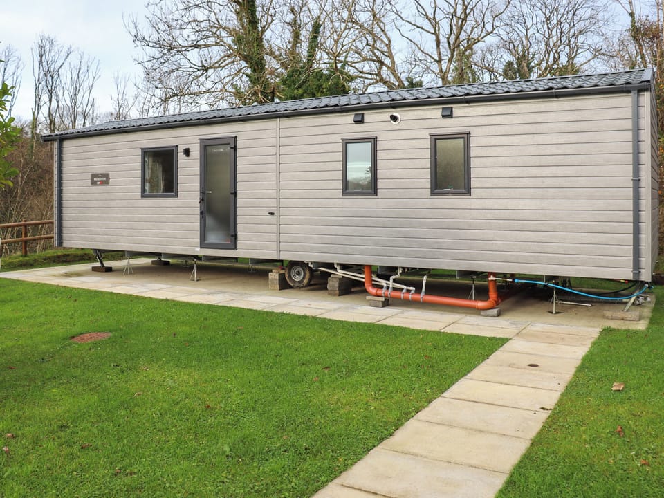 Exterior | Cedar Outlook 1 - Pendine Bay, Pendine