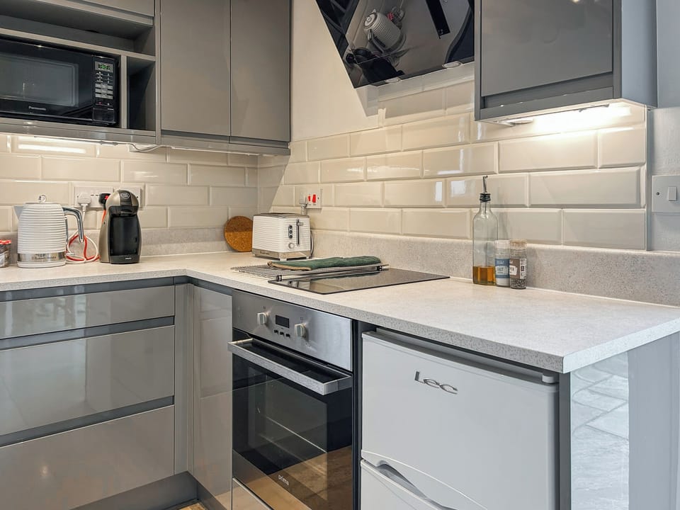 Kitchen area | Pitchers Barn - Sulby Reservoir Retreats, Welford