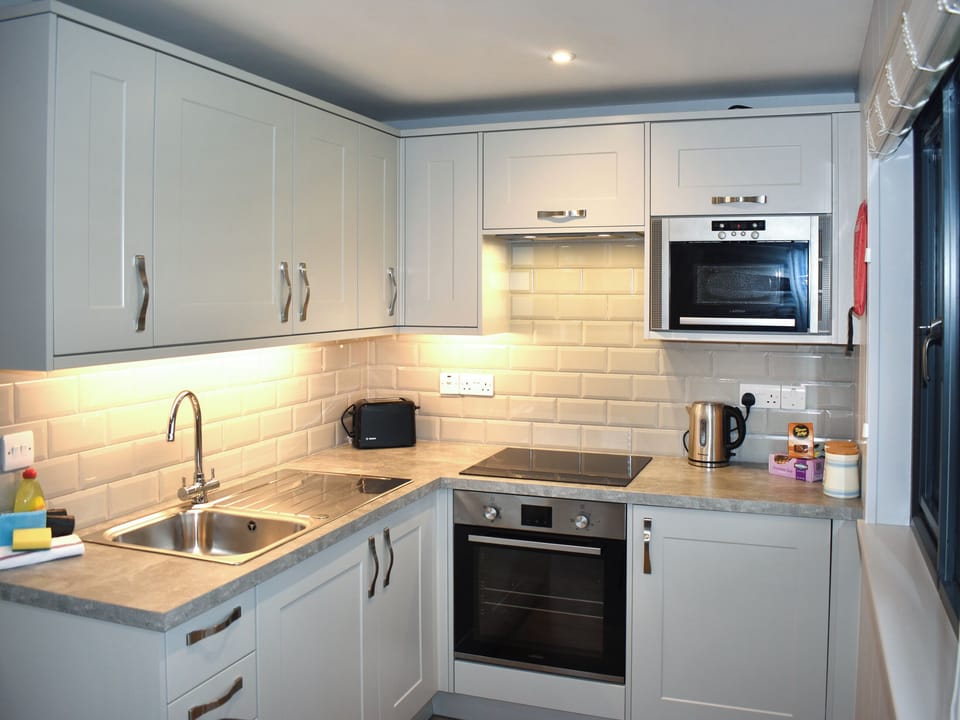 Kitchen | Lodge 6 - Pinewood Retreats, Lyme Regis