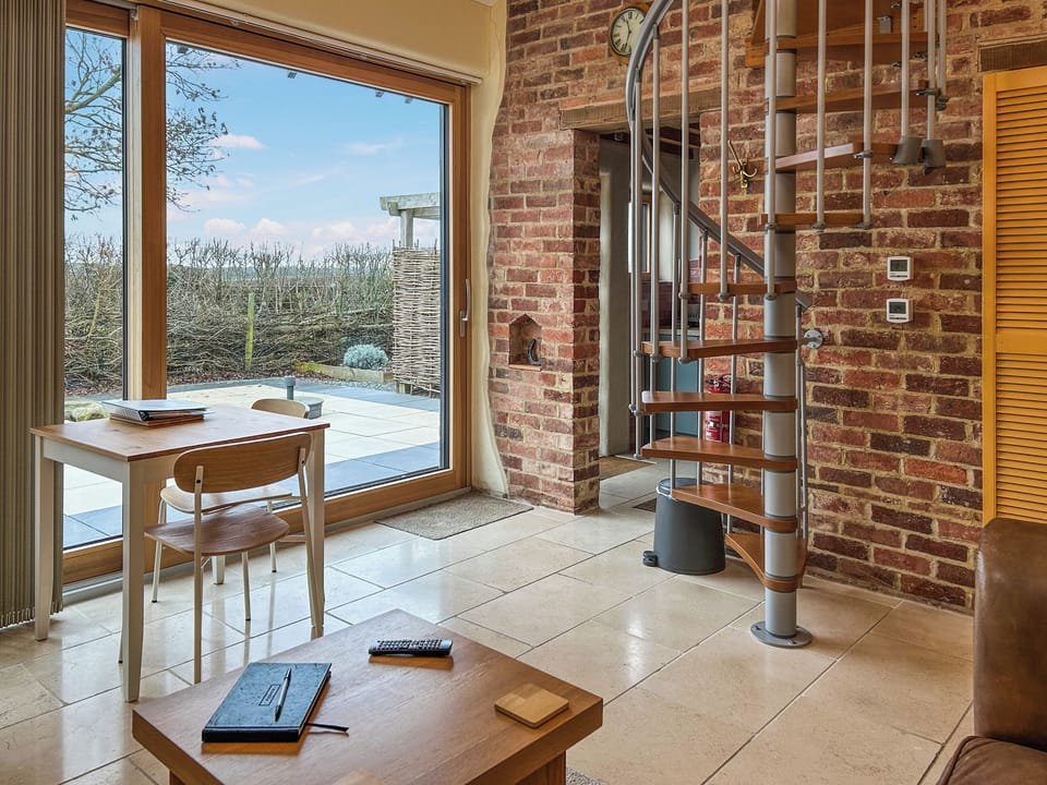 Dining Area | Tansers Barn - Sulby Reservoir Retreats, Welford