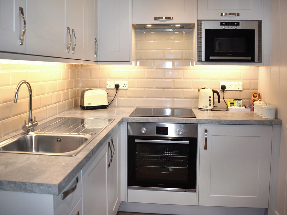 Kitchen | Lodge 5 - Pinewood Retreats, Lyme Regis