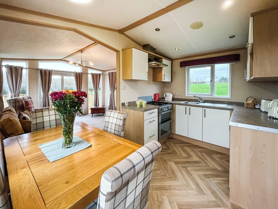 Kitchen | Hare Lodge - Millstone Meadow, Hartshorne