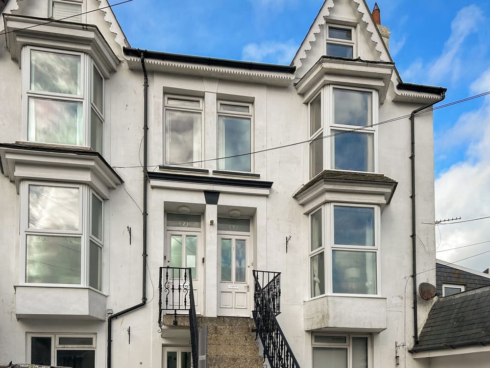 Exterior | 1 Richmond Place - Richmond&rsquo;s Place, St Ives