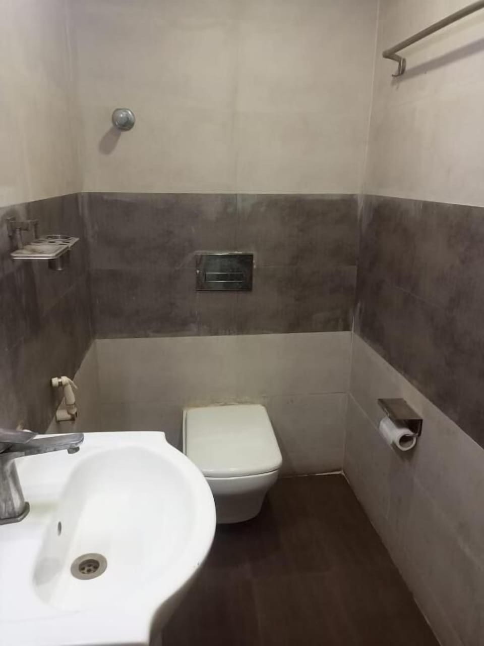 Shower, free toiletries, hair dryer, bathrobes