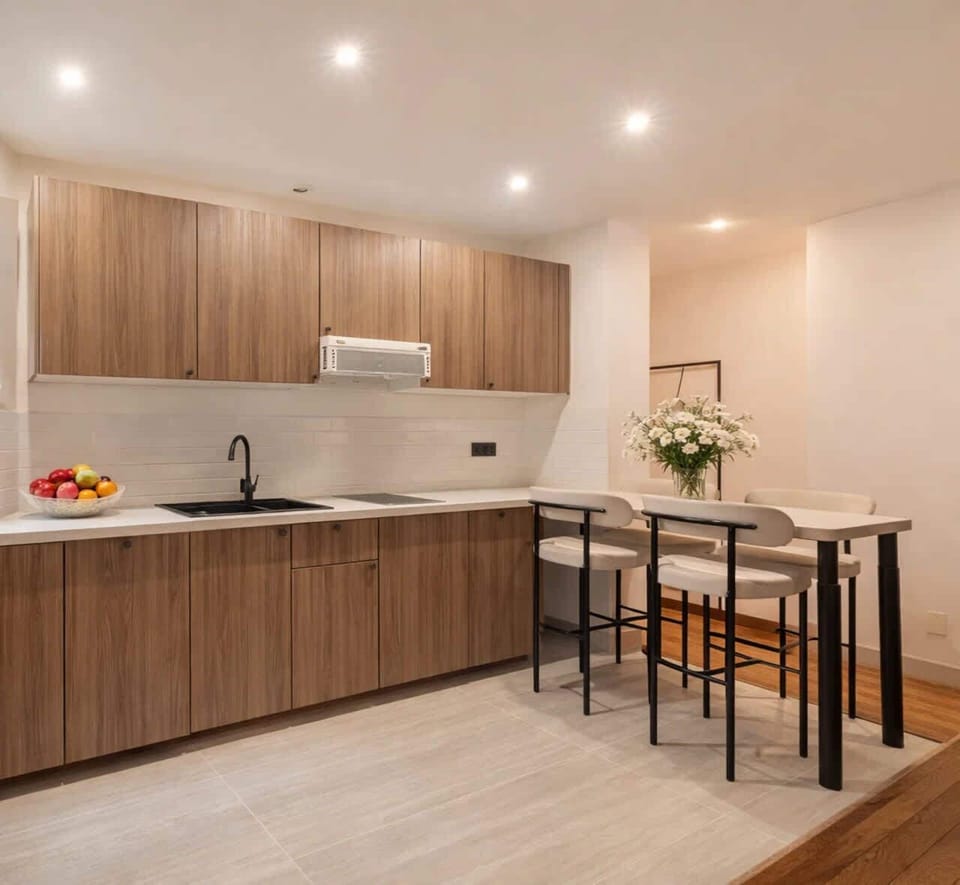 Fully-equipped kitchen that also has a dining area!