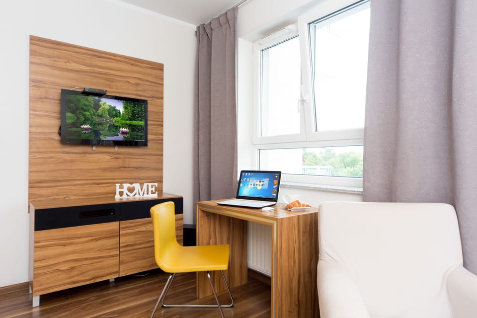 Economy Apartment, Balcony | In-room business center