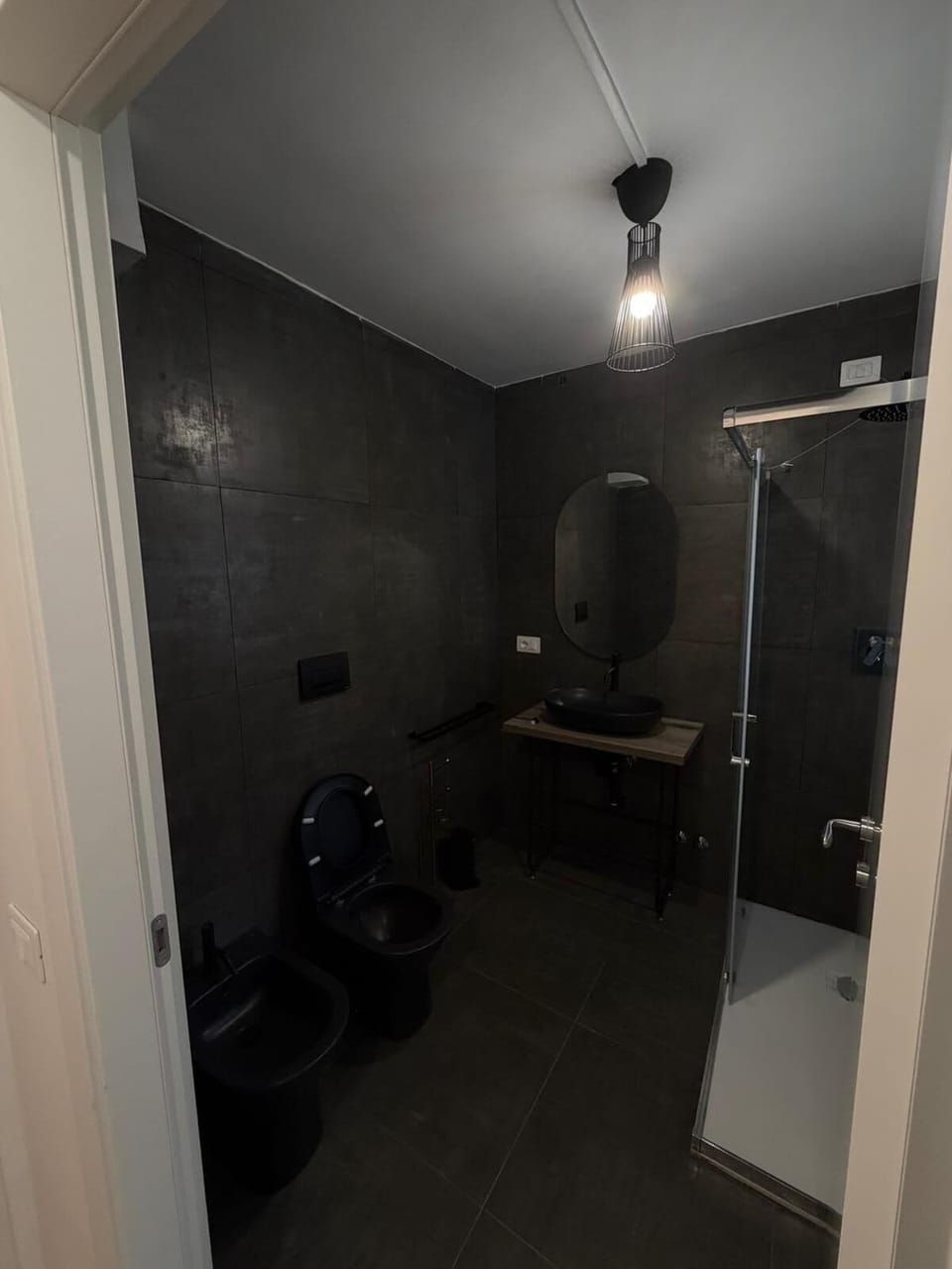 Comfort Double Room | Bathroom | Shower, towels, toilet paper