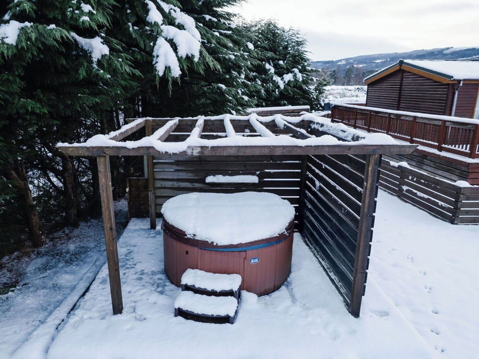 Wood, Snow, Winter, Freezing, Shed, Log Cabin, Hardwood, Yard