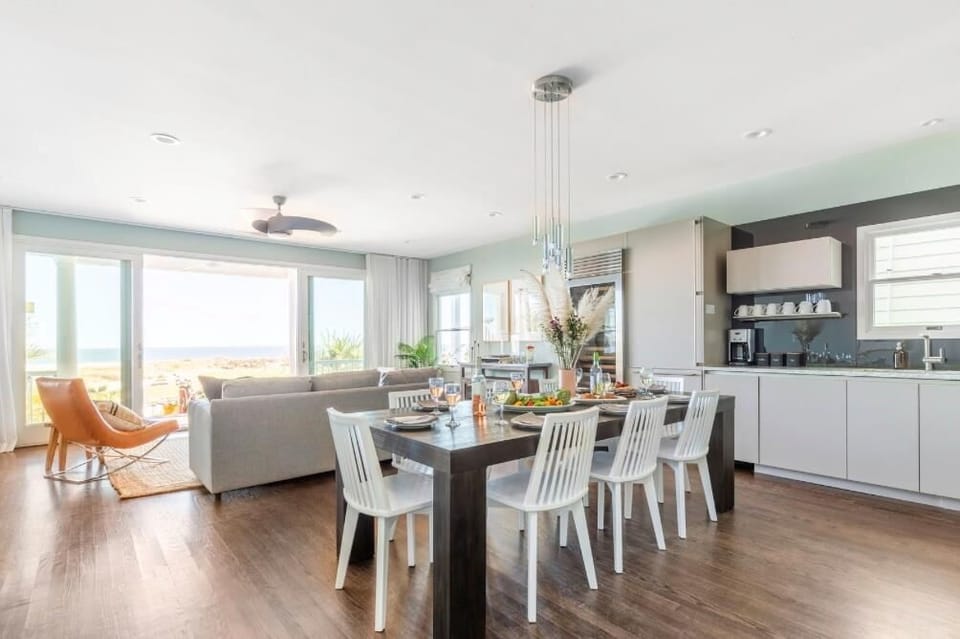 Dining Area at 42 Ocean Point