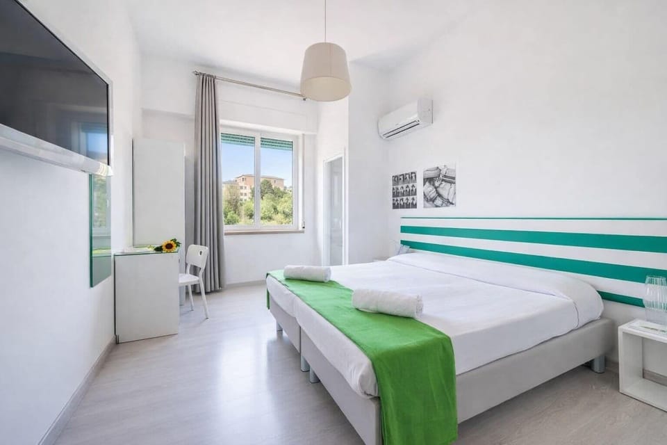 Standard Double or Twin Room | Minibar, in-room safe, desk, free WiFi