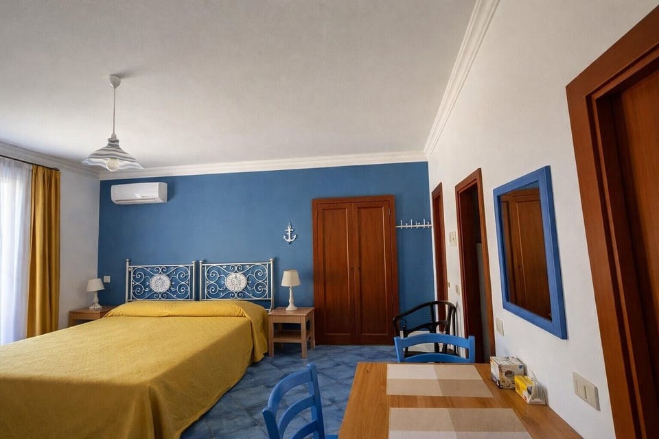 Studio | Free WiFi, bed sheets