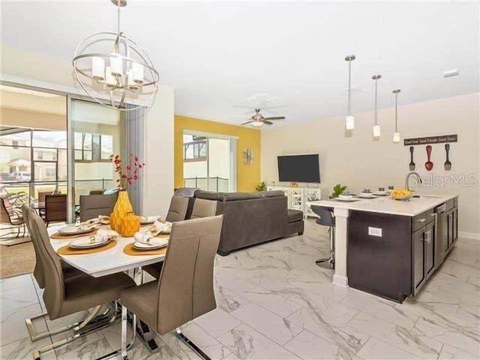 Townhome, 4 Bedrooms | Dining
