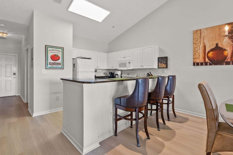 Condo, 3 Bedrooms | Private kitchen | Fridge, coffee/tea maker, toaster