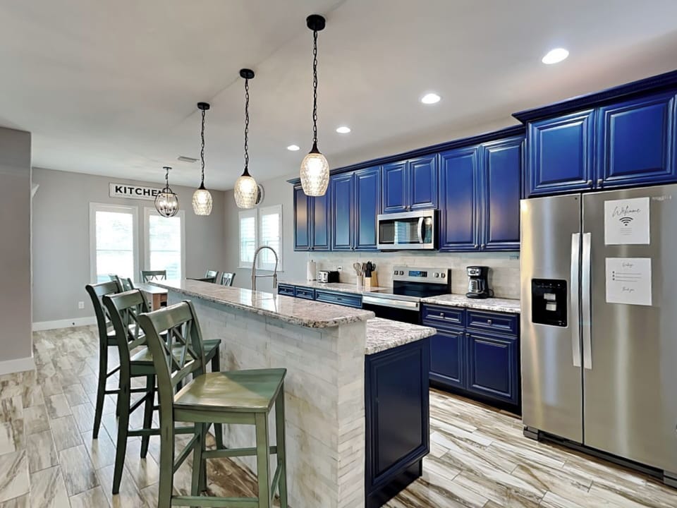 Breakfast Bar - Seating
