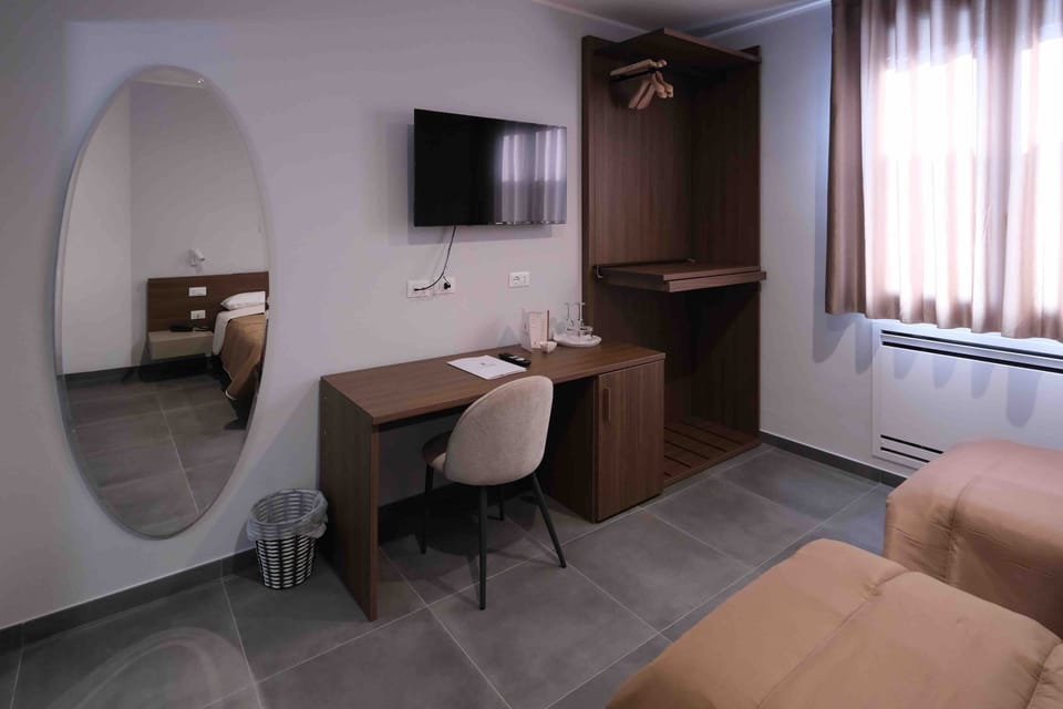 Standard Double Room | Soundproofing, cribs/infant beds, free WiFi, bed sheets
