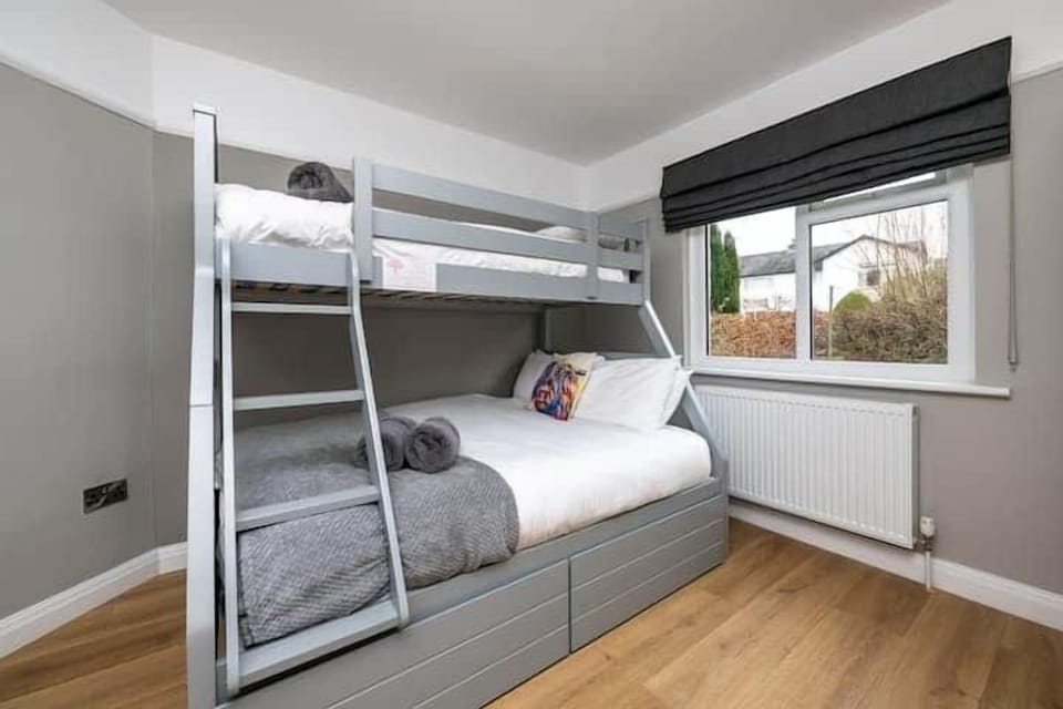Triple Bedroom 