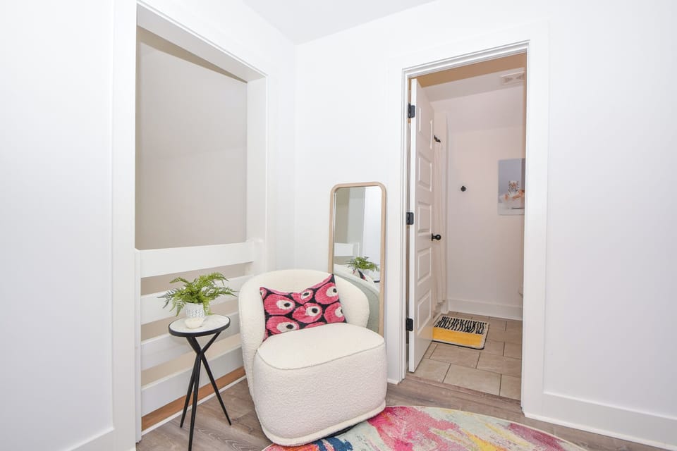 Up reading nook