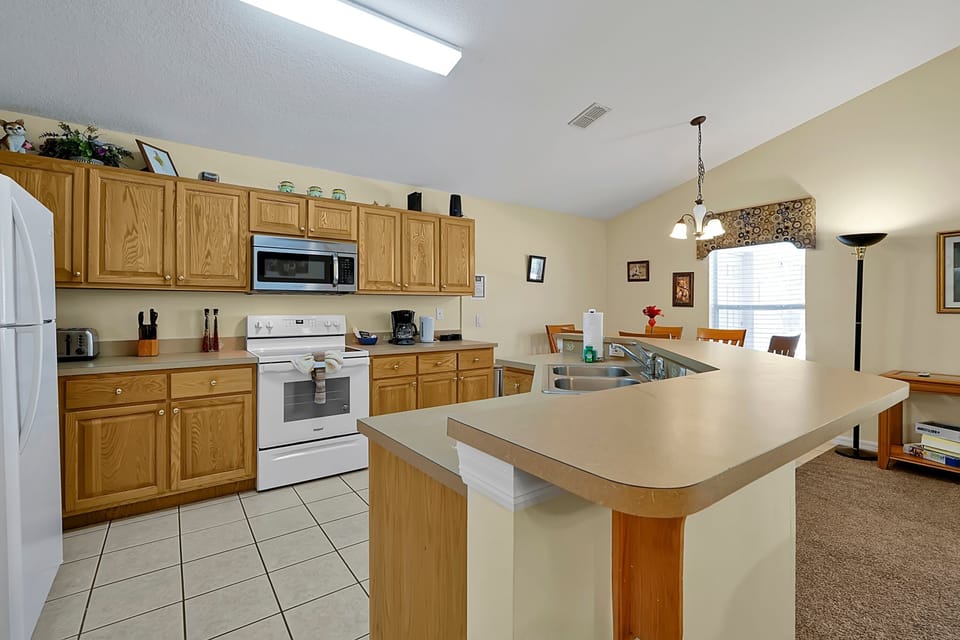 House (4 Bedrooms) | Interior