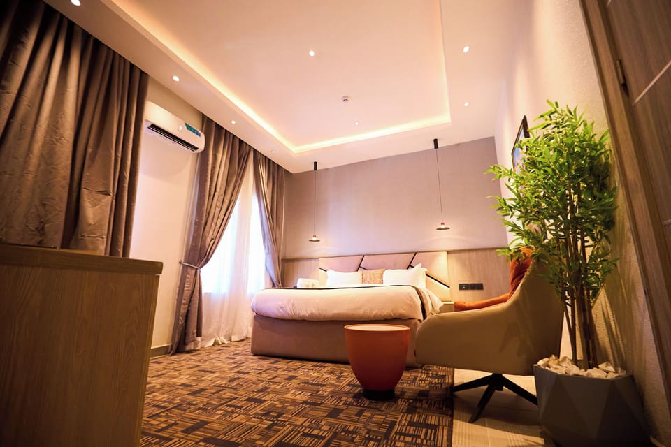 Deluxe Room | In-room safe, desk, laptop workspace, free WiFi