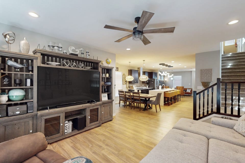 House (3 Bedrooms) | Front of property