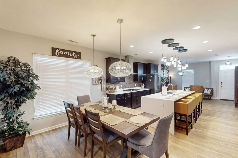 House (3 Bedrooms) | Interior