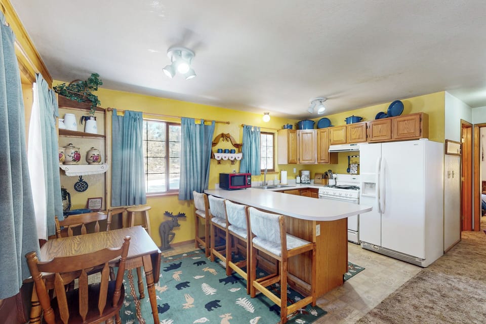 House (2 Bedrooms) | Interior