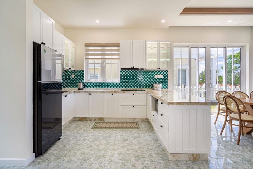Family Villa, Housekeeping, Garden View | Private kitchen | Fridge, microwave, electric kettle, griddle