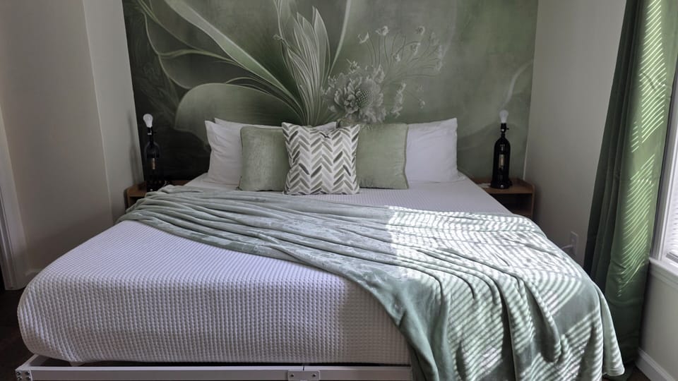 Master bedroom with King bed