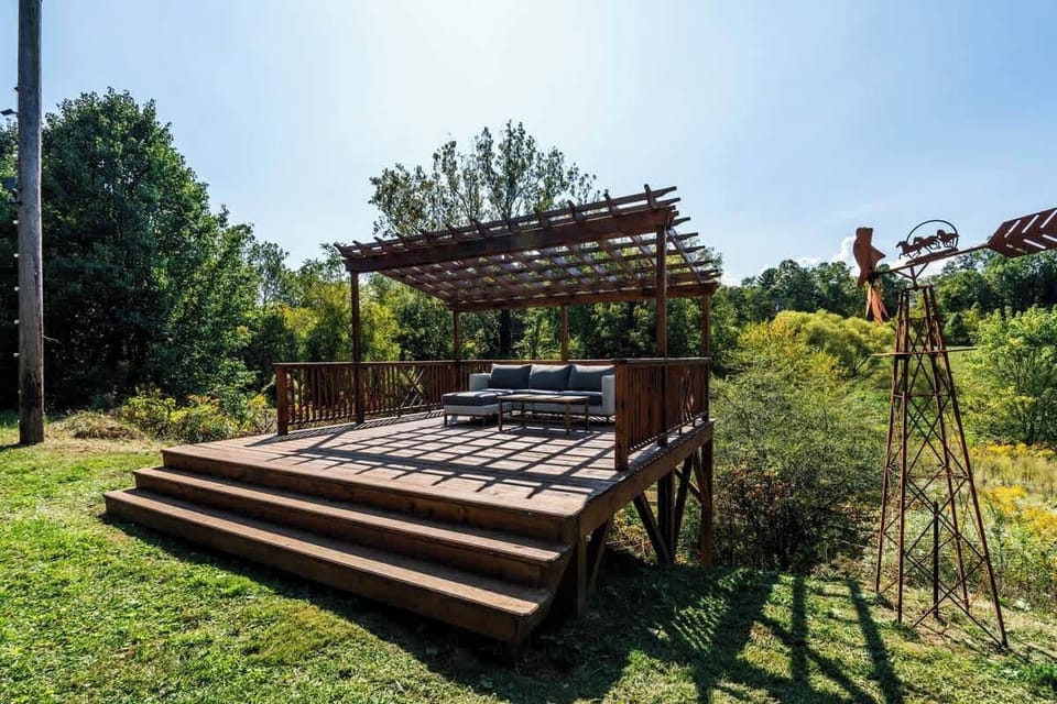 Community gazebo area on the farm. You are welcome to use it and check out the animals around the farm!