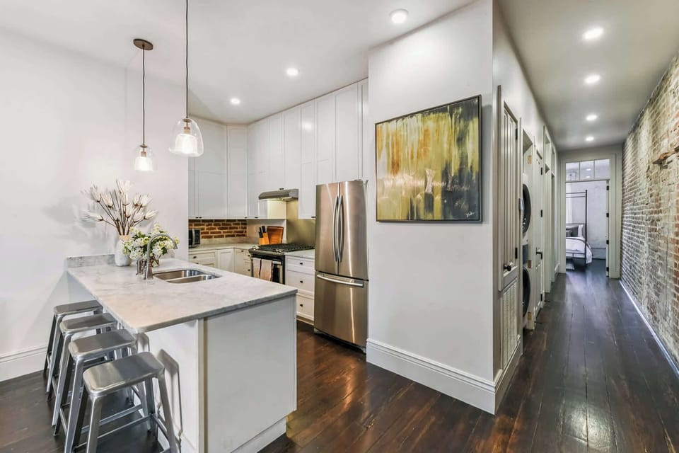 Open Concept Chef's  Kitchen | First Floor | Fully Equipped | Gas Range | Bar Seating