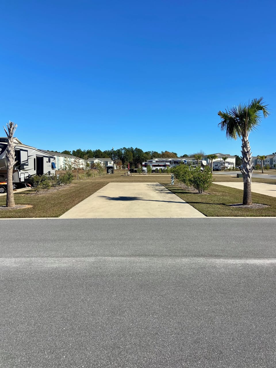 18 x 70 ft Spot, Back In, Full Hookups