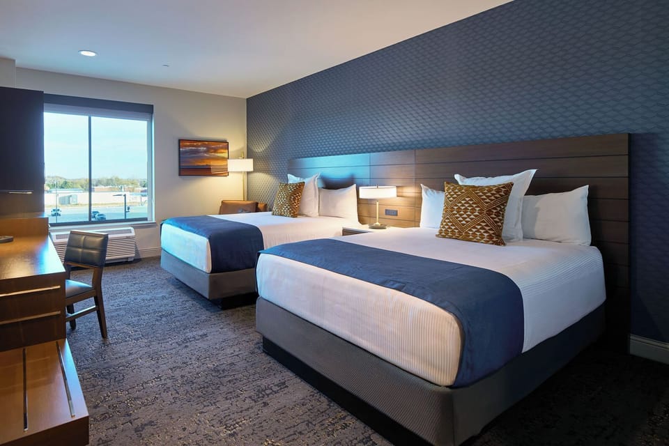 Standard Double Room | In-room safe, desk, laptop workspace, iron/ironing board