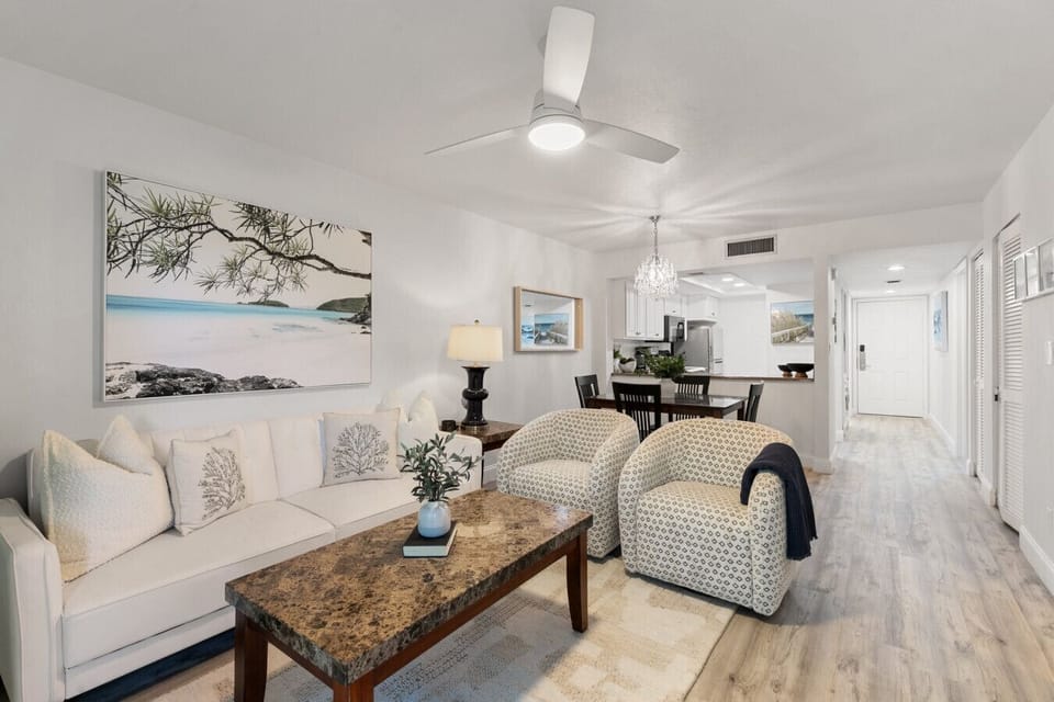 Welcome to the living area. This area has wonderful lighting with tasteful decor.