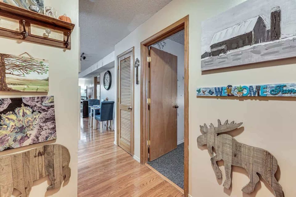 Interior Entrance to Common Living Area