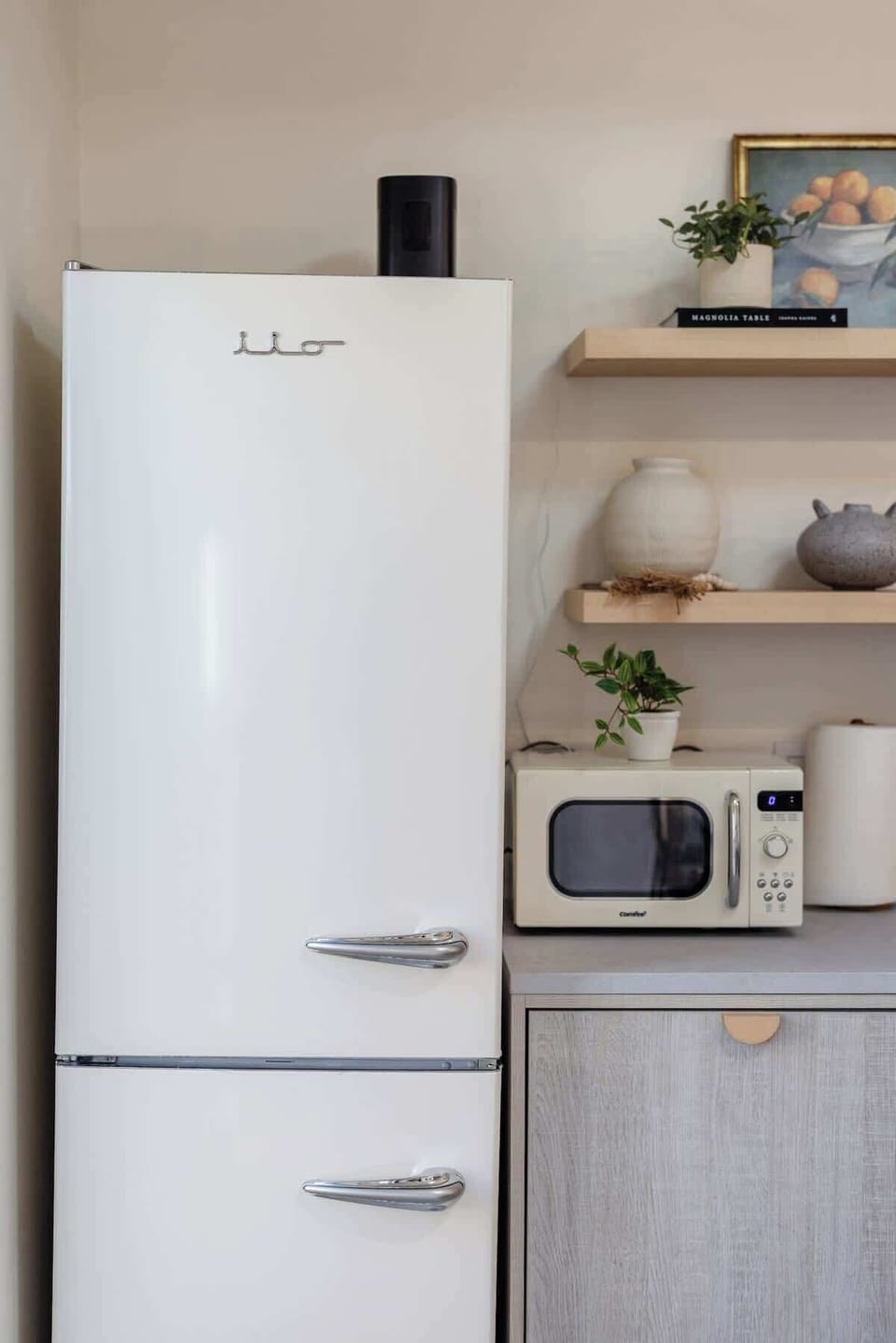 Stock the fridge with fresh ingredients to prepare tasty delicacies during your stay.
