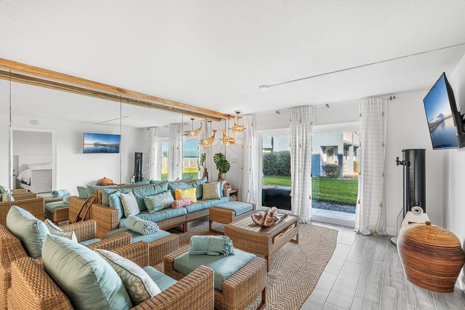 Bright & airy living room