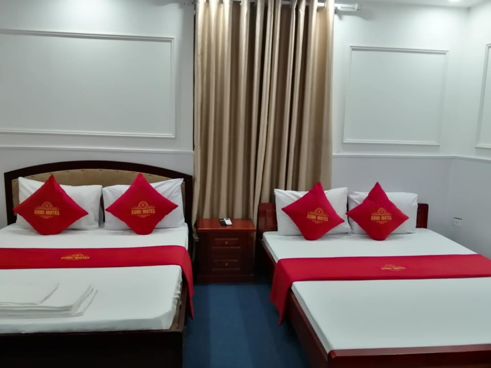 Superior Quadruple Room | Blackout drapes, soundproofing, iron/ironing board, free WiFi