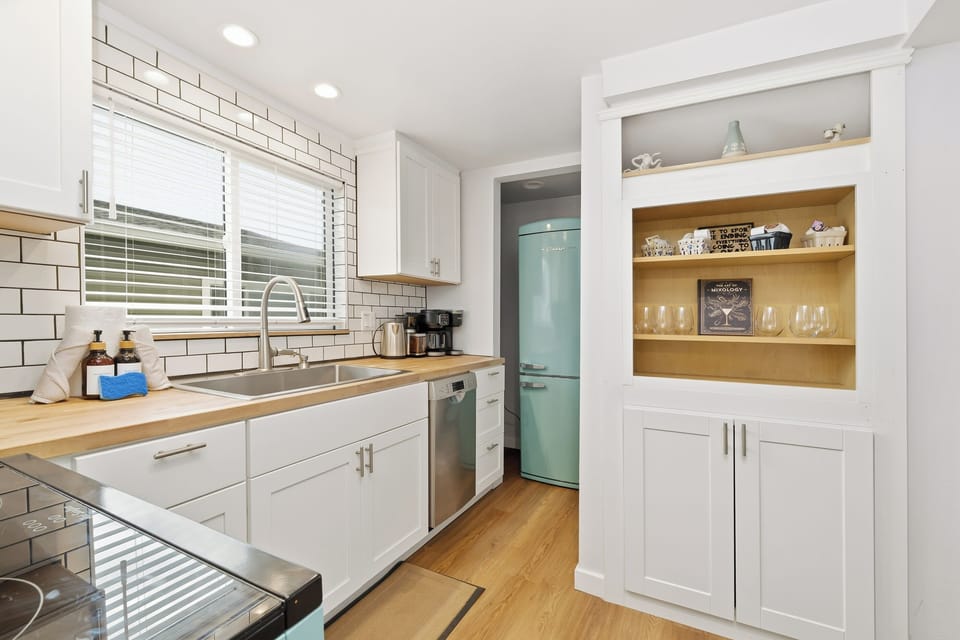 Full Kitchen