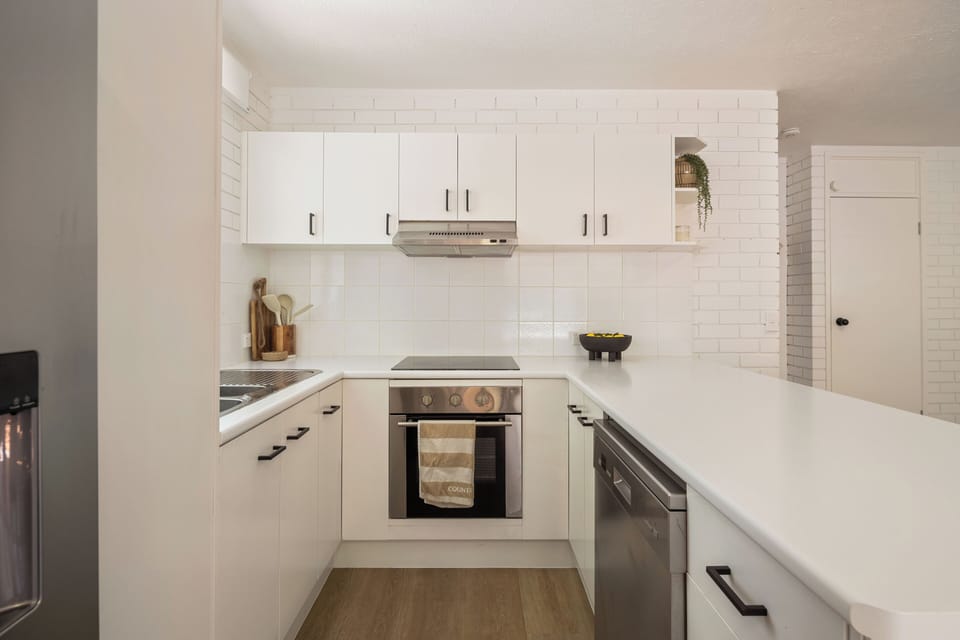 Apartment, 1 Bedroom, Courtyard Area | Private kitchen