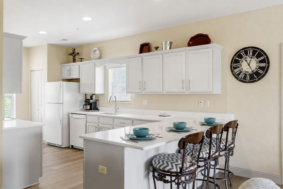 Full Kitchen with Bar Seating