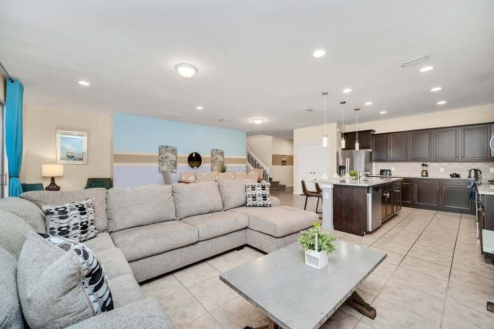 House (Multiple Bedrooms) | Interior