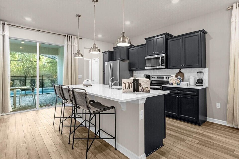 House (5 Bedrooms) | Front of property