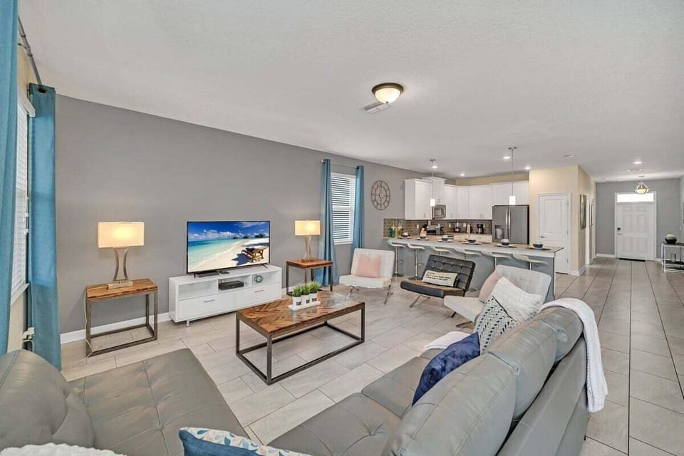 House (Multiple Bedrooms) | Interior
