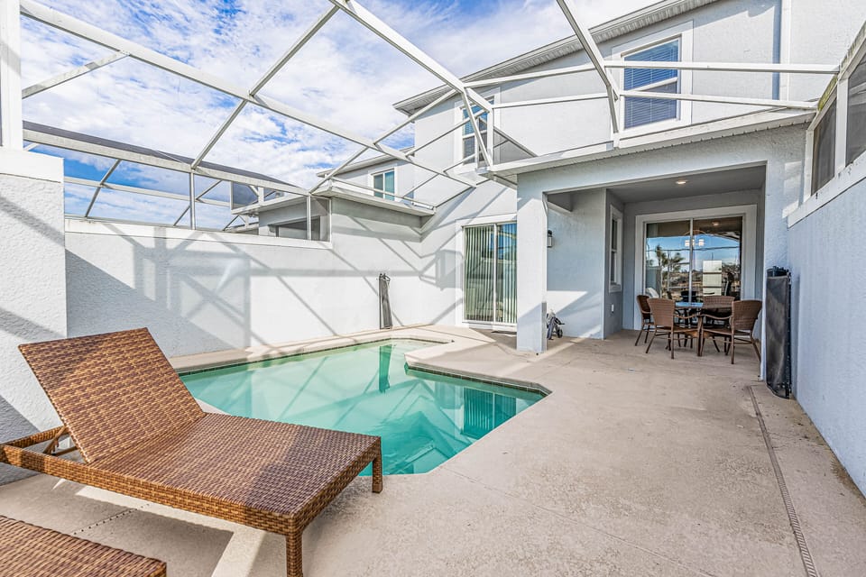 Villa (4 Bedrooms) | Interior