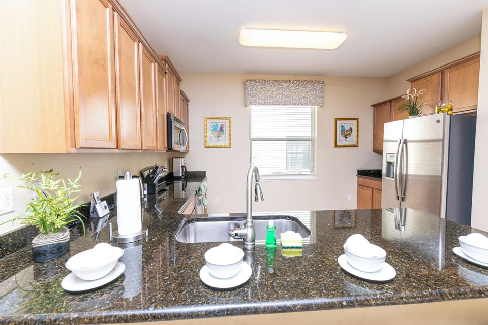 House (5 Bedrooms) | Interior