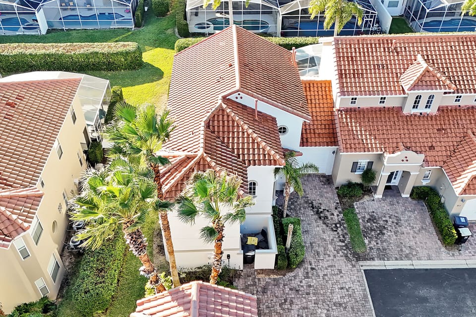 House (5 Bedrooms) | Interior